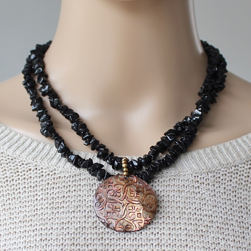 Black Tourmaline & Mother of Pearl Pendant Necklace Carved Shell on Nugget Beads